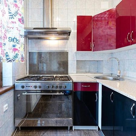 911 Apartments Antonovichа Kiev Eksteriør billede
