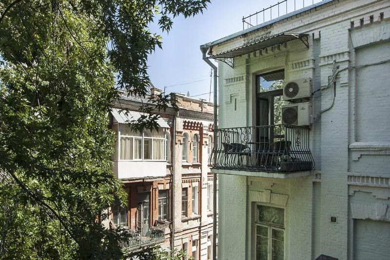 911 Apartments Antonovichа Kiev Eksteriør billede