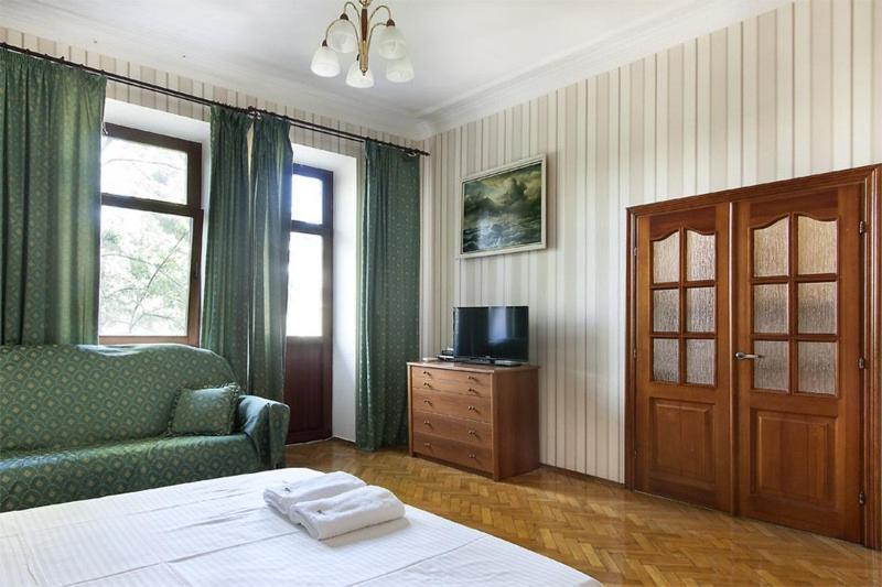 911 Apartments Antonovichа Kiev Eksteriør billede