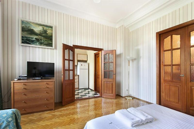 911 Apartments Antonovichа Kiev Eksteriør billede