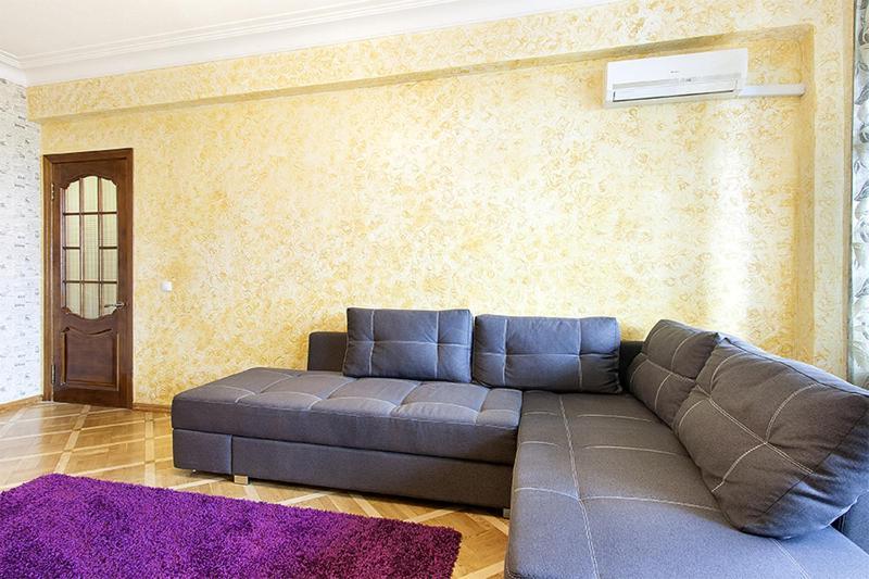 911 Apartments Antonovichа Kiev Eksteriør billede